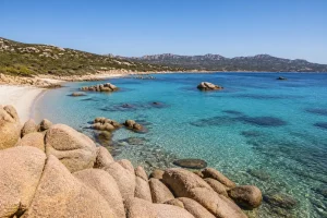 Spiaggia di Giardinelli a La Maddalena (Sardegna)
