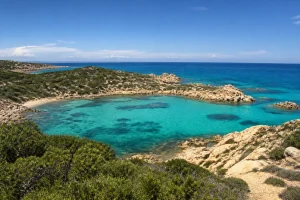 Spiaggia di Giardinelli a La Maddalena (Sardegna) – vista generale della spiaggia